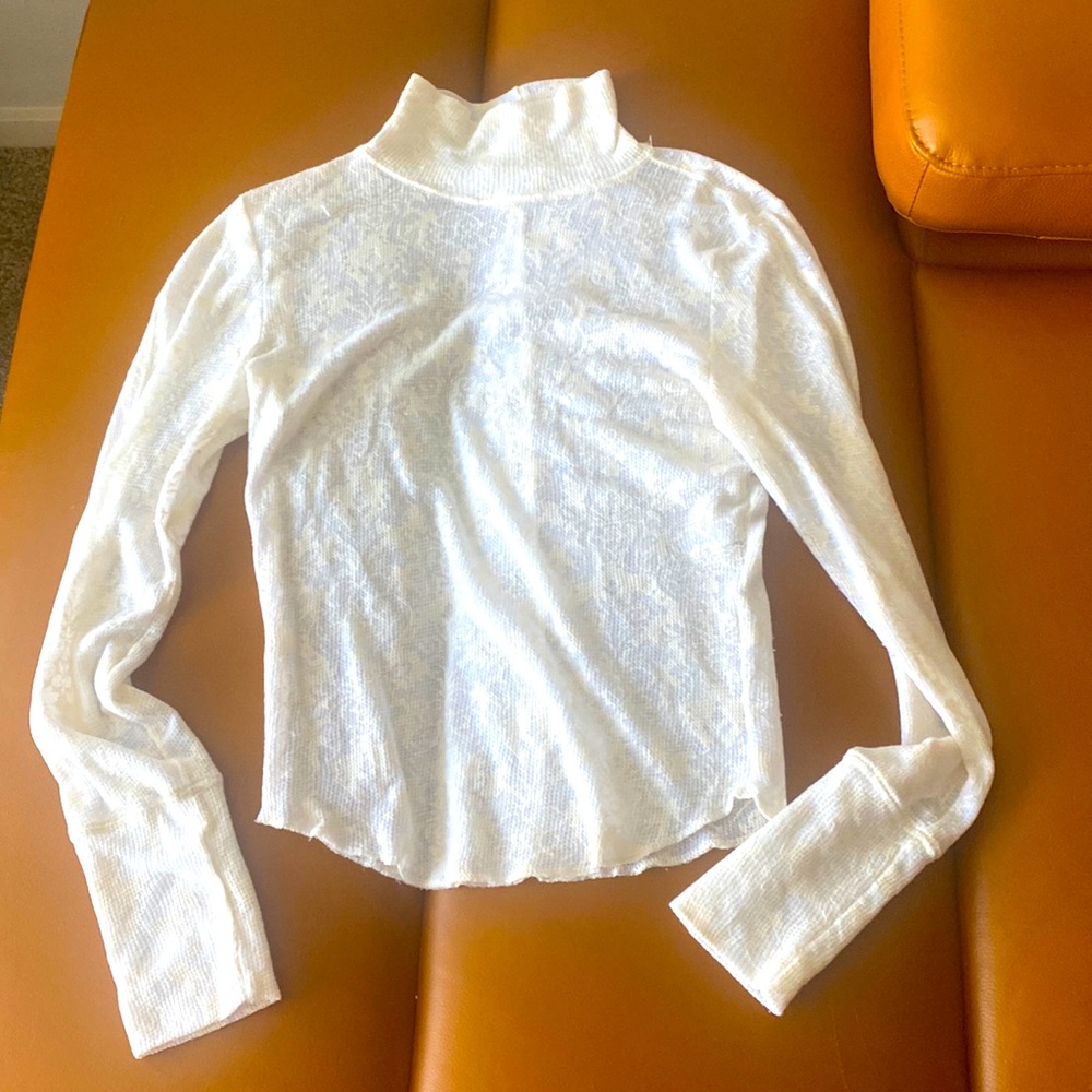 Shear mock neck thermal